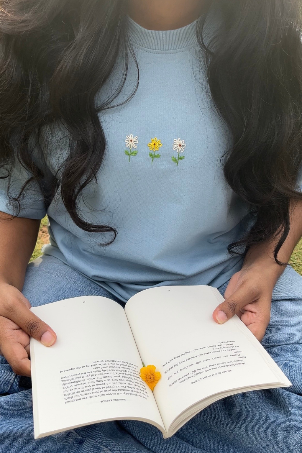 What's the best that could happen - Embroidered Oversized T-Shirt