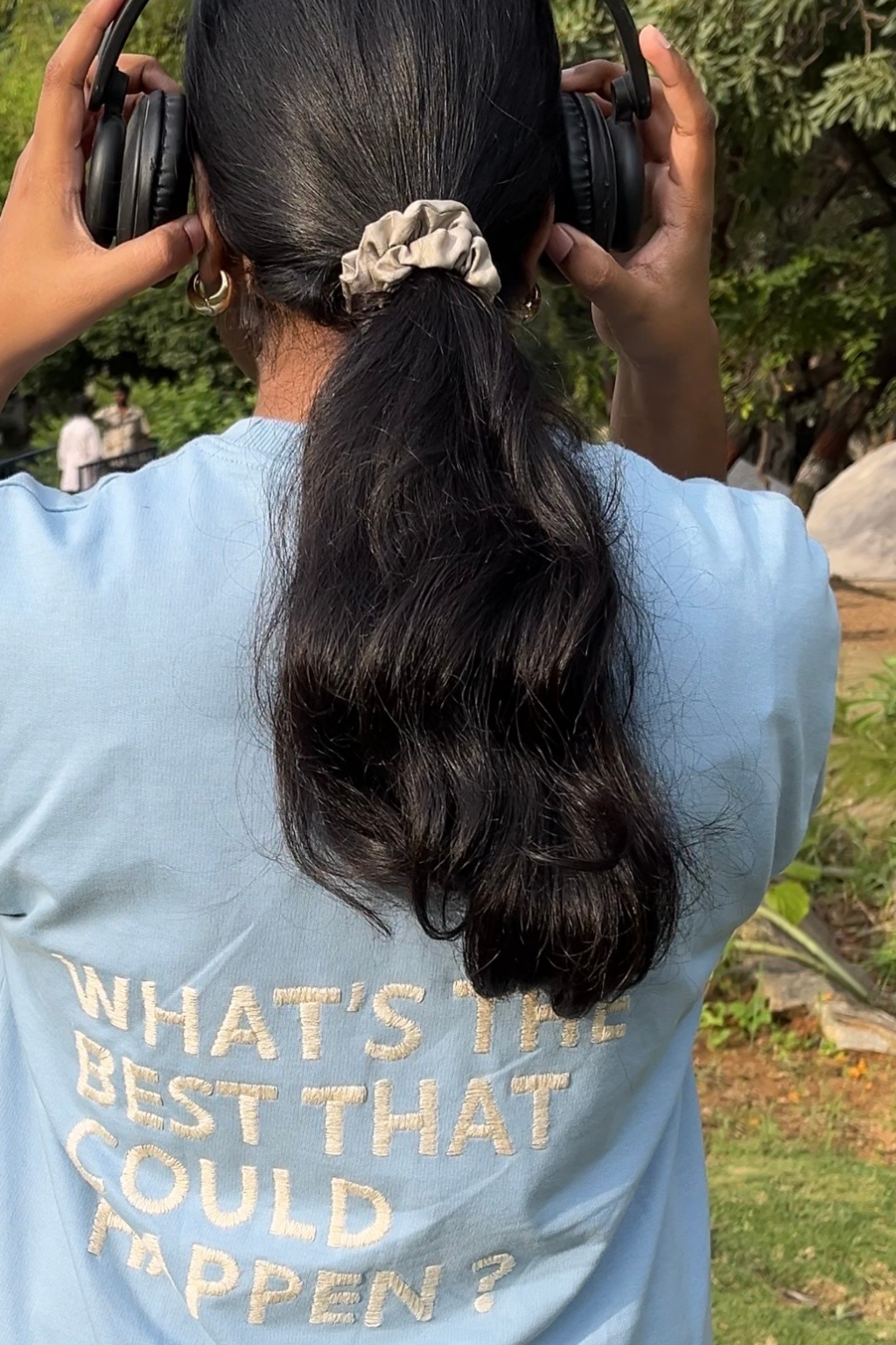 What's the best that could happen - Embroidered Oversized T-Shirt